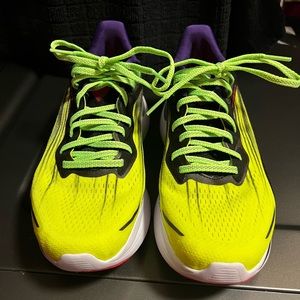 Saucony Endorphin Shift 2 Women’s Running Shoe